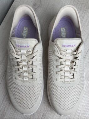 Skechers GOwalk Women’s Cream Mesh Slip-On Sneakers Size 11
